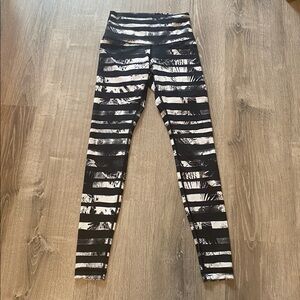 Lululemon Athletica Monochrome Patterned Leggings